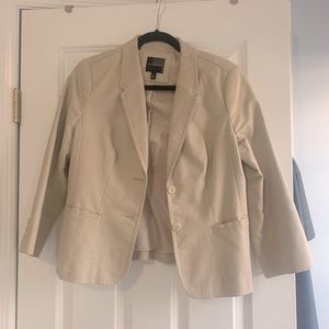 ***Beautiful Limited size M khaki blazer/jacket